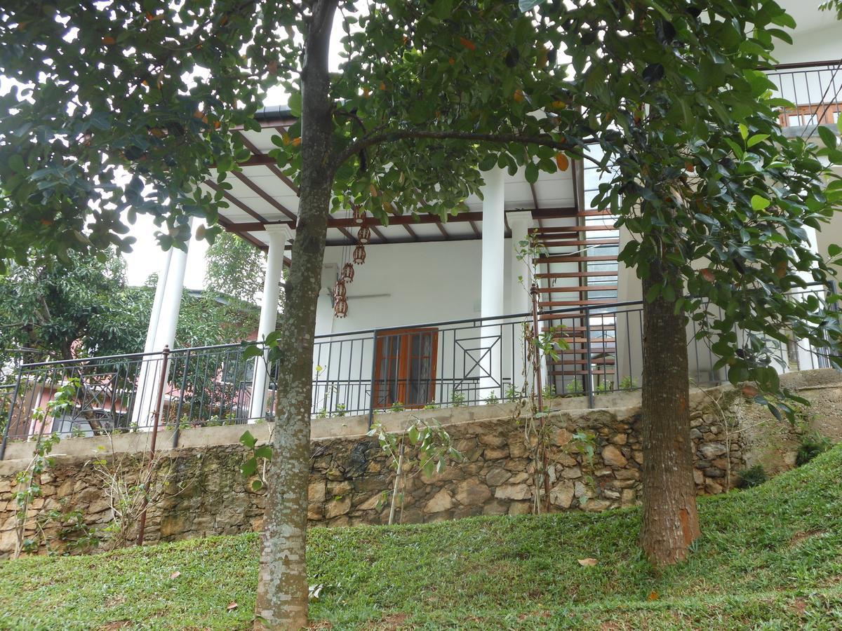 Lavender Hills Home Stay Kandy Luaran gambar