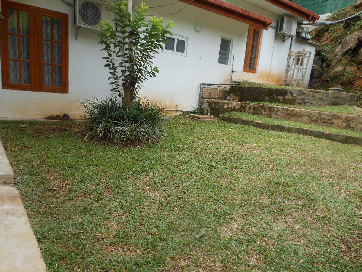 Lavender Hills Home Stay Kandy Luaran gambar
