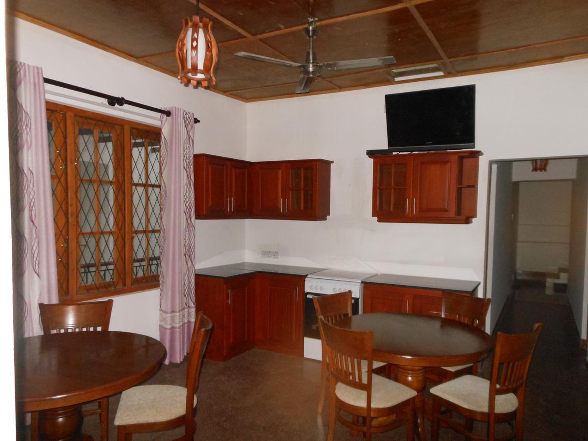 Lavender Hills Home Stay Kandy Luaran gambar